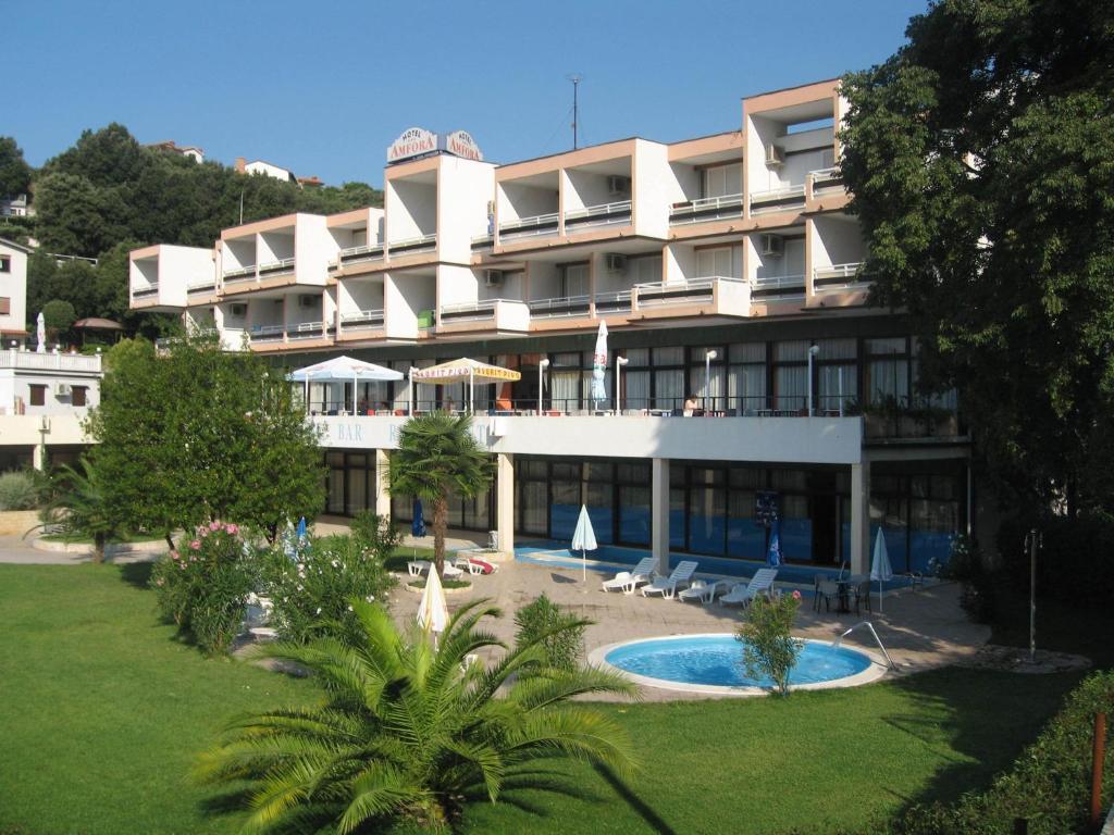 Hotel Amfora Rabac Exterior photo