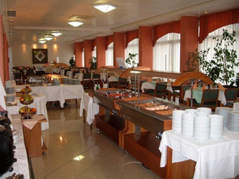 Hotel Amfora Rabac Exterior photo